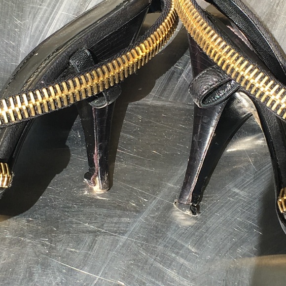 PRICE DROP🔥Burberry Prorsum zipper heel Sz 35 - Picture 6 of 7